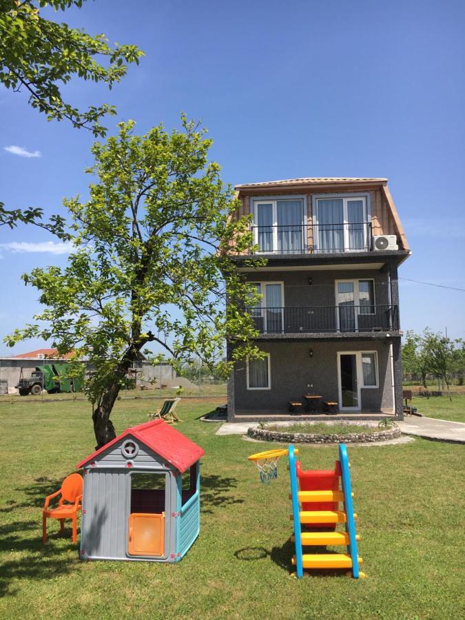 Дом На Пляже Black Sea House Kobuleti ภายนอก รูปภาพ