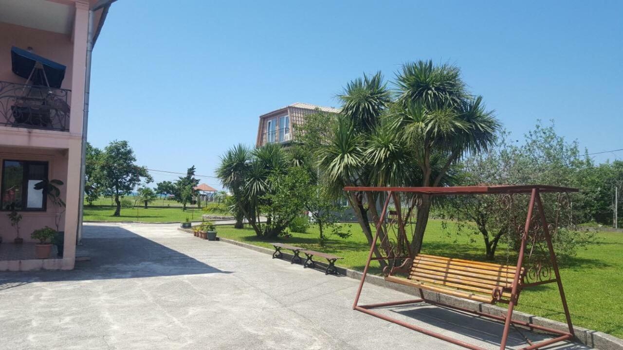 Дом На Пляже Black Sea House Kobuleti ภายนอก รูปภาพ